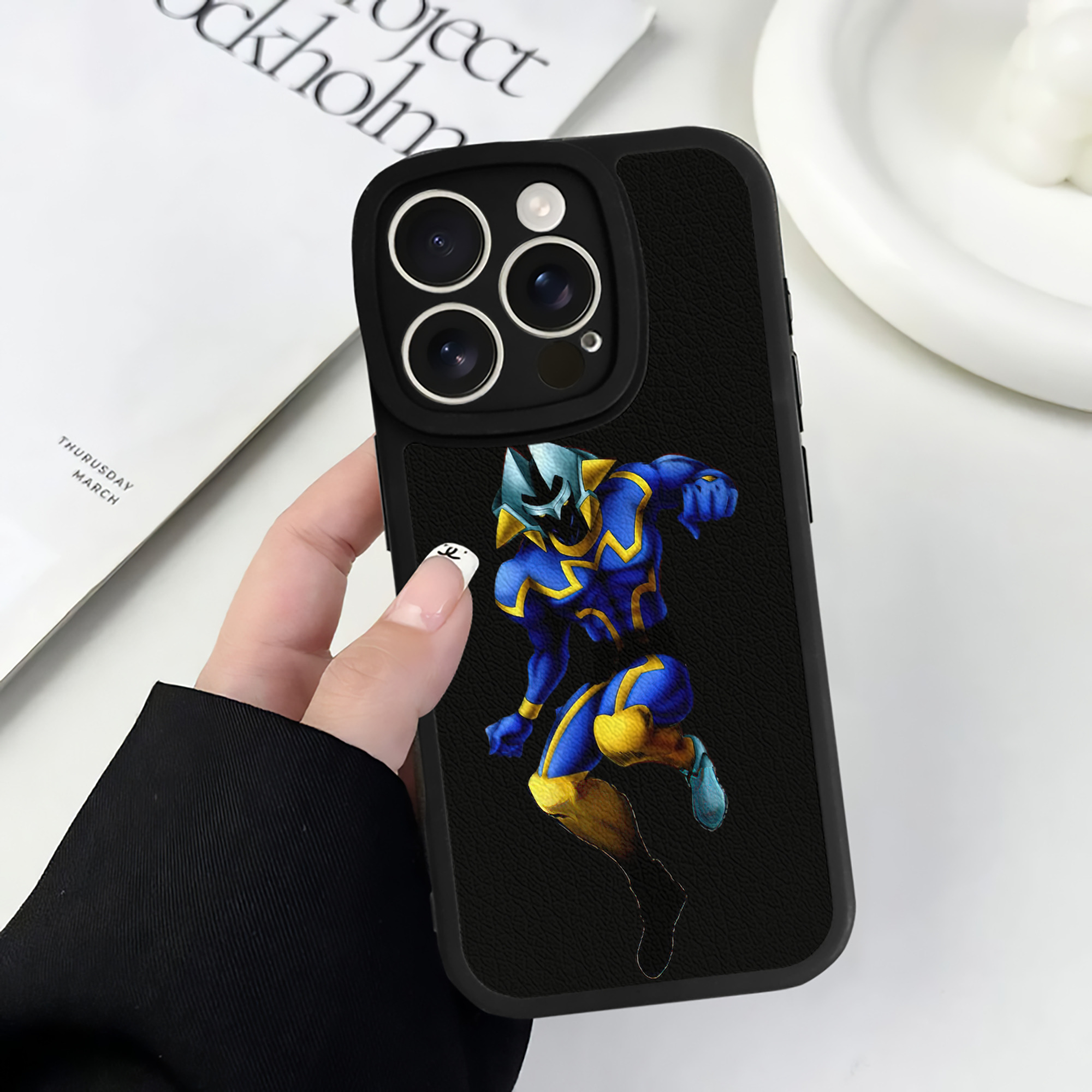 遊☆戯☆王 Yu-Gi-Oh! 【iPhone 16シリーズ対応】シリコンスマホケース（レザー調） 材質：シリコン